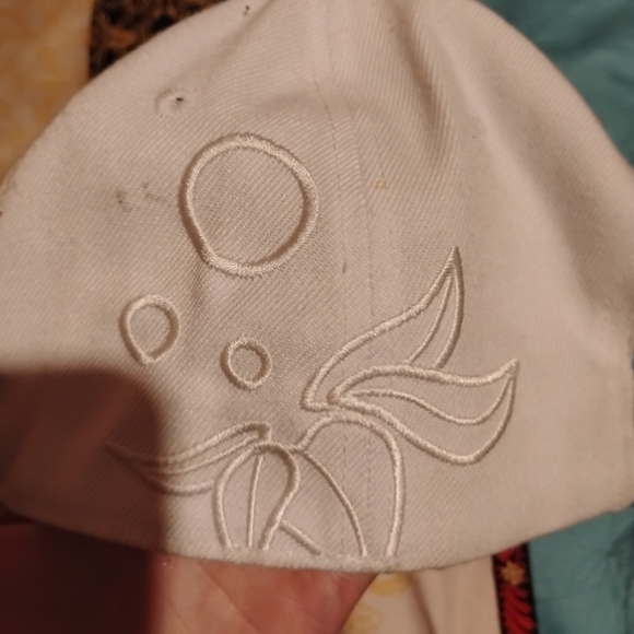 White Cap - Picture 3 of 3